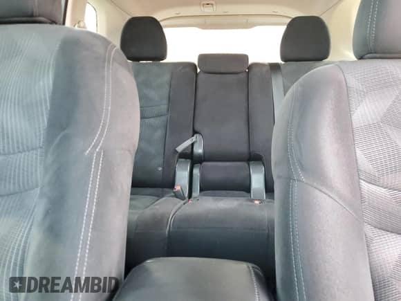 2015 Nissan Rogue SL с VIN 5N1AT2MV2FC786447, выставлен на аукционе Copart как лот 67532554 с пробегом 79 991 миль миль и Списание • Salvage title. История ставок и продаж доступна на DreamBid. Изображение 10.