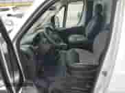 2024 Ram ProMaster Cargo Tradesman z VIN 3C6LRVDG2RE102161, wystawiony jako Copart lot #60659895 z przebiegiem 32 041 mil mil oraz Szkoda całkowita • Salvage title. Historia ofert i sprzedaży dostępna na DreamBid. Obrazek 7.