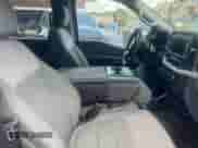 2021 Ford F-150 XL z VIN 1FTEW1EB6MFC83351, wystawiony jako Copart lot #69074365 z przebiegiem 67 092 mil mil oraz Czysty tytuł • Clean title. Historia ofert i sprzedaży dostępna na DreamBid. Obrazek 5.