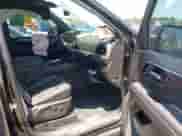 2025 Chevrolet Tahoe Z71 с VIN 1GNS6PRD3SR126204, выставлен на аукционе IAAI как лот 42504708 с пробегом Не указан миль и . История ставок и продаж доступна на DreamBid. Изображение 5.