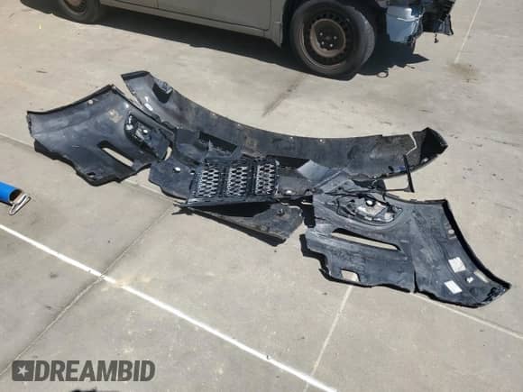 2019 Jeep Grand Cherokee Summit с VIN 1C4RJFJT0KC801352, выставлен на аукционе Copart как лот 53423305 с пробегом 84 963 миль миль и Списание • Salvage title. История ставок и продаж доступна на DreamBid. Изображение 15.