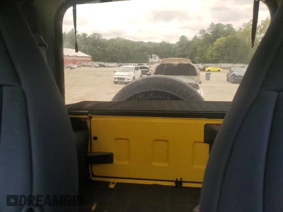 2000 Jeep Wrangler SE with VIN 1J4FA29P0YP775110, listed as a Copart auction lot 71498795 with 72,782 mi miles and Clean title. Bid and sale history available at DreamBid. Image 10.