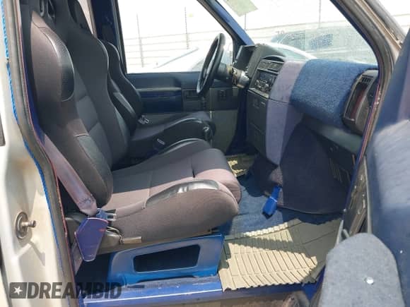 1987 Chevrolet Astro с VIN 1GNDM15Z5HB121813, выставлен на аукционе IAAI как лот 42388922 с пробегом Не указан миль и . История ставок и продаж доступна на DreamBid. Изображение 5.