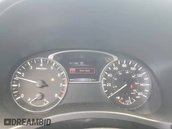 2017 Nissan Pathfinder SV with VIN 5N1DR2MM1HC903182, listed as a Copart auction lot 70628945 with 96,995 mi miles and Salvage title. Bid and sale history available at DreamBid. Image 9.