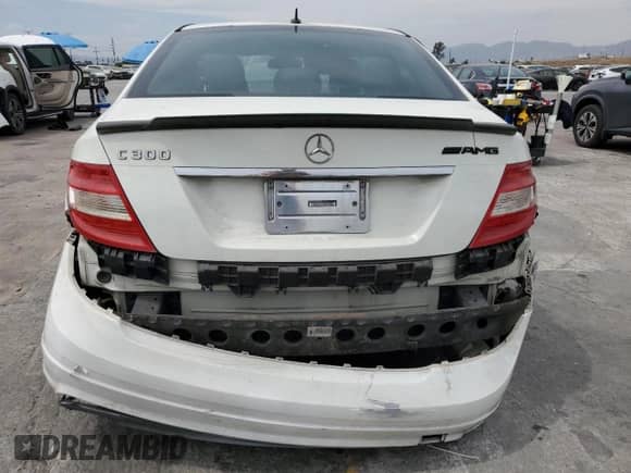 2009 Mercedes-Benz C 300 Sport z VIN WDDGF54X49R061402, wystawiony jako Copart lot #70928645 z przebiegiem 245 217 mil mil oraz Szkoda całkowita • Salvage title. Historia ofert i sprzedaży dostępna na DreamBid. Obrazek 6.