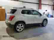 2015 Chevrolet Trax LTZ z VIN KL7CJNSB4FB249742, wystawiony jako Copart lot #85187075 z przebiegiem 212 083 mil mil oraz Czysty tytuł • Clean title. Historia ofert i sprzedaży dostępna na DreamBid. Obrazek 3.