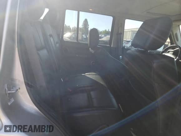 2008 Jeep Commander Limited z VIN 1J8HG58208C182836, wystawiony jako Copart lot #64780585 z przebiegiem 134 617 mil mil oraz Szkoda całkowita • Salvage title. Historia ofert i sprzedaży dostępna na DreamBid. Obrazek 10.