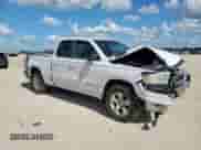 2022 Ram 1500 Big Horn z VIN 1C6RREBG4NN273061, wystawiony jako Copart lot #61784165 z przebiegiem 73 103 mil mil oraz Szkoda całkowita • Salvage title. Historia ofert i sprzedaży dostępna na DreamBid. Obrazek 4.