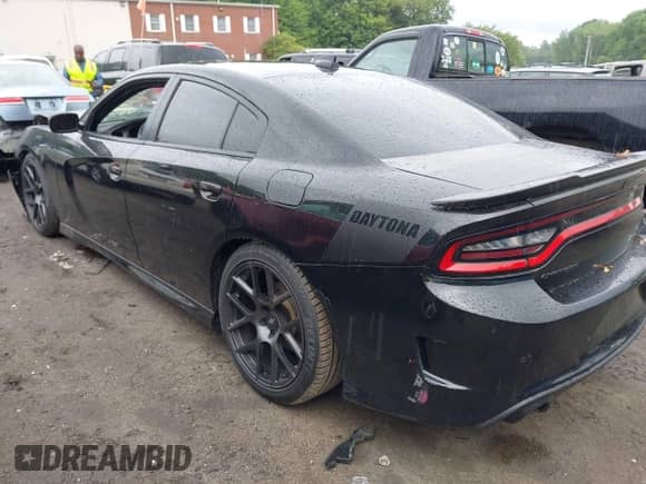 2017 Dodge Charger R/T с VIN 2C3CDXCT4HH655225, выставлен на аукционе IAAI как лот 42528142 с пробегом 109 614 миль миль и . История ставок и продаж доступна на DreamBid. Изображение 3.