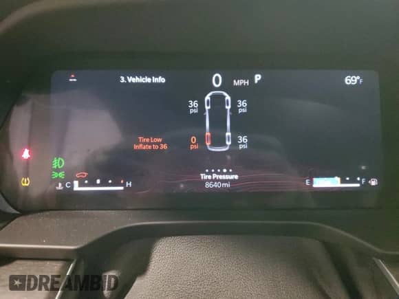 2024 Jeep Grand Cherokee Limited with VIN 1C4RJKBG9R8609841, listed as a Copart auction lot 70675675 with 8,640 mi miles and Salvage title. Bid and sale history available at DreamBid. Image 9.