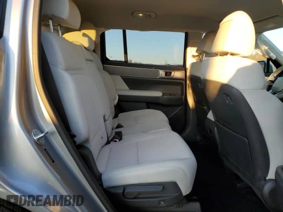 2024 Hyundai Santa Fe SE с VIN 5NMP1DGL2RH041388, выставлен на аукционе Copart как лот 83158884 с пробегом 4 946 миль миль и Списание • Salvage title. История ставок и продаж доступна на DreamBid. Изображение 12.