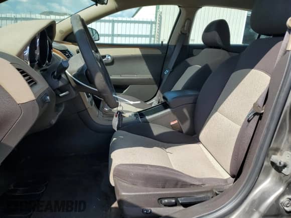 2010 Chevrolet Malibu 1LT с VIN 1G1ZC5EB5A4116416, выставлен на аукционе Copart как лот 84380295 с пробегом 159 462 миль миль и Списание • Salvage title. История ставок и продаж доступна на DreamBid. Изображение 7.