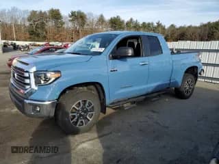 2020 Toyota Tundra Limited z VIN 5TFBY5F15LX921043, wystawiony jako Copart lot #47112275 z przebiegiem 51 895 mil mil oraz Szkoda całkowita • Salvage title. Historia ofert i sprzedaży dostępna na DreamBid. Obrazek 1.