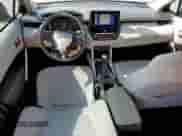 2025 Toyota Corolla Cross L с VIN 7MUAAAAG0SV121989, выставлен на аукционе Copart как лот 69507645 с пробегом 3 316 миль миль и Списание • Salvage title. История ставок и продаж доступна на DreamBid. Изображение 8.