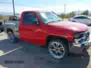 2005 GMC Sierra 1500 Work Truck z VIN 1GTEC14XX5Z187194, wystawiony jako IAAI lot #42644156 z przebiegiem 213 308 mil mil oraz . Historia ofert i sprzedaży dostępna na DreamBid. Obrazek 12.