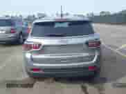 2020 Jeep Compass Latitude z VIN 3C4NJCBB3LT257860, wystawiony jako IAAI lot #41601408 z przebiegiem 72 364 mil mil oraz . Historia ofert i sprzedaży dostępna na DreamBid. Obrazek 17.