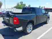 2025 Ram 1500 Lone Star z VIN 1C6SRFFP2SN538752, wystawiony jako IAAI lot #42266903 z przebiegiem 6 180 mil mil oraz . Historia ofert i sprzedaży dostępna na DreamBid. Obrazek 4.