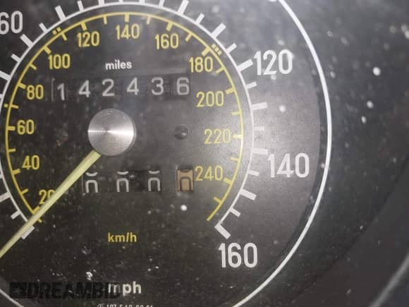 1985 Mercedes-Benz 380 with VIN WDBBA45C1FA018962, listed as a IAAI auction lot 42449076 with 142,436 mi miles and . Bid and sale history available at DreamBid. Image 15.