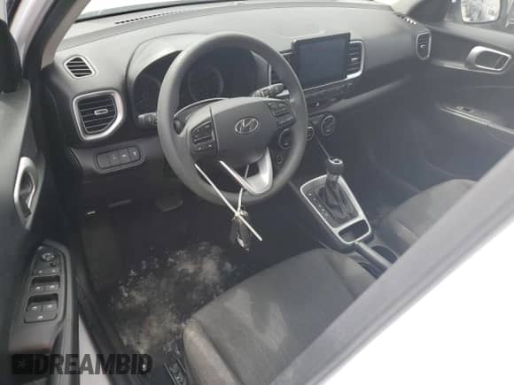 2020 Hyundai Venue SE с VIN KMHRB8A39LU039509, выставлен на аукционе Copart как лот 75629274 с пробегом 36 783 миль миль и На запчасти • Non repairable. История ставок и продаж доступна на DreamBid. Изображение 8.