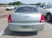 2005 Chrysler 300 Touring с VIN 2C3AA53GX5H512654, выставлен на аукционе IAAI как лот 43112900 с пробегом 227 996 миль миль и . История ставок и продаж доступна на DreamBid. Изображение 16.