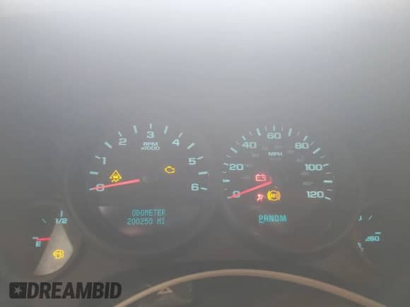2011 Chevrolet Silverado 1500 Work Truck с VIN 1GCNKPE05BZ146555, выставлен на аукционе Copart как лот 54241524 с пробегом 200 250 миль миль и Списание • Salvage title. История ставок и продаж доступна на DreamBid. Изображение 9.