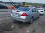 2007 Honda Accord LX с VIN 3HGCM56447G700961, выставлен на аукционе IAAI как лот 43037520 с пробегом 249 034 миль миль и . История ставок и продаж доступна на DreamBid. Изображение 4.