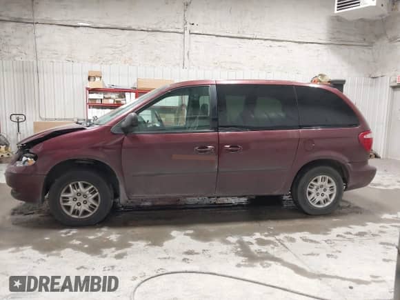 2002 Dodge Caravan Sport z VIN 1B4GP45362B717205, wystawiony jako IAAI lot #43305666 z przebiegiem 207 473 mil mil oraz . Historia ofert i sprzedaży dostępna na DreamBid. Obrazek 14.