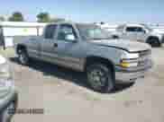 2000 Chevrolet Silverado 2500 LS с VIN 1GCGC29U3YE181570, выставлен на аукционе Copart как лот 62145615 с пробегом 300 250 миль миль и Списание • Salvage title. История ставок и продаж доступна на DreamBid. Изображение 4.