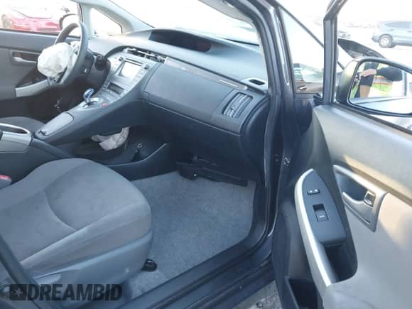 2015 Toyota Prius Advanced z VIN JTDKN3DP5F3068188, wystawiony jako IAAI lot #43475178 z przebiegiem 74 883 mil mil oraz . Historia ofert i sprzedaży dostępna na DreamBid. Obrazek 5.