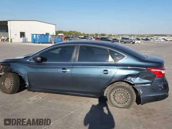 2017 Nissan Sentra SV с VIN 3N1AB7AP3HY238867, выставлен на аукционе Copart как лот 86625085 с пробегом 113 194 миль миль и Списание • Salvage title. История ставок и продаж доступна на DreamBid. Изображение 13.