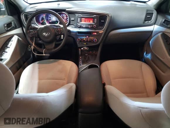 2015 Kia Optima LX с VIN 5XXGM4A79FG467530, выставлен на аукционе Copart как лот 89910375 с пробегом 136 754 миль миль и Списание • Salvage title. История ставок и продаж доступна на DreamBid. Изображение 8.