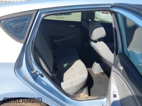 2014 Hyundai Accent GS с VIN KMHCT5AE2EU155365, выставлен на аукционе IAAI как лот 43433923 с пробегом 206 150 миль миль и . История ставок и продаж доступна на DreamBid. Изображение 8.