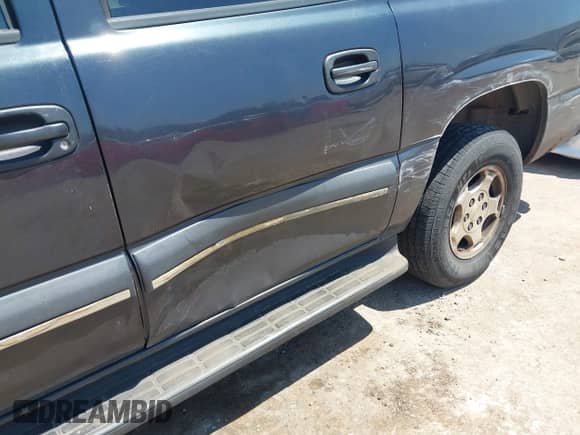 2004 Chevrolet Suburban LT с VIN 1GNEC16Z04J163697, выставлен на аукционе IAAI как лот 42267114 с пробегом 245 186 миль миль и . История ставок и продаж доступна на DreamBid. Изображение 6.