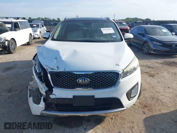 2016 Kia Sorento SXL with VIN 5XYPK4A55GG087778, listed as a IAAI auction lot 42431414 with 142,525 mi miles and . Bid and sale history available at DreamBid. Image 12.