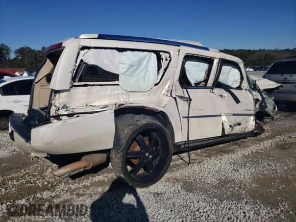 2010 Cadillac Escalade ESV Premium with VIN 1GYUKJEF5AR106966, listed as a Copart auction lot 38912394 with Not provided miles and Non repairable. Bid and sale history available at DreamBid. Image 3.