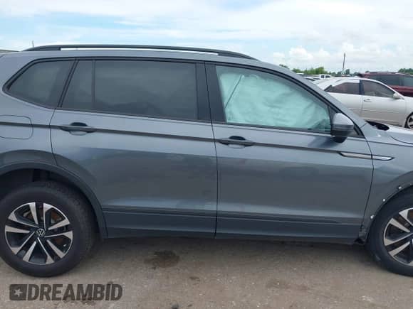 2022 Volkswagen Tiguan S with VIN 3VV1B7AX4NM141775, listed as a IAAI auction lot 42582247 with 53,069 mi miles and . Bid and sale history available at DreamBid. Image 13.