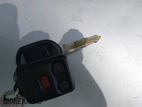 2010 Ford F-150 XL z VIN 1FTEX1EWXAFA94925, wystawiony jako IAAI lot #42651966 z przebiegiem Nie podano mil oraz . Historia ofert i sprzedaży dostępna na DreamBid. Obrazek 11.