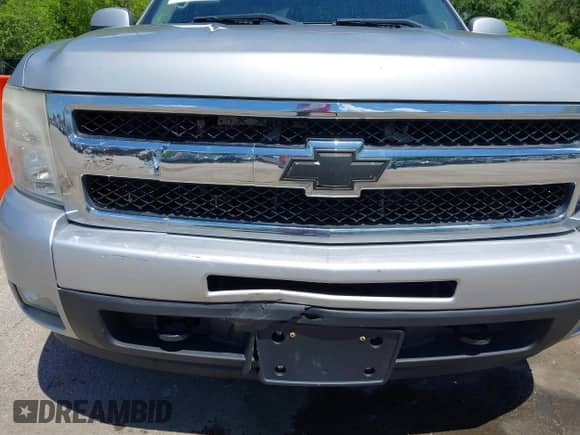 2011 Chevrolet Silverado 1500 LTZ with VIN 3GCUKTE20BG200883, listed as a IAAI auction lot 42139600 with 113,105 mi miles and . Bid and sale history available at DreamBid. Image 19.
