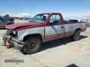 1991 Chevrolet Silverado 2500 z VIN 1GCFC24K0ME105574, wystawiony jako Copart lot #47259405 z przebiegiem 183 348 mil mil oraz Szkoda całkowita • Salvage title. Historia ofert i sprzedaży dostępna na DreamBid. Obrazek 1.