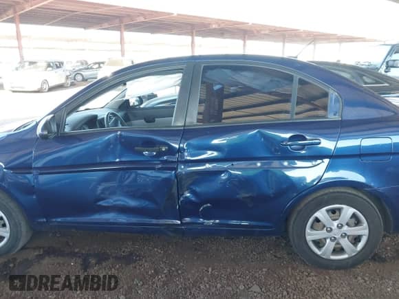 2009 Hyundai Accent Auto GLS с VIN KMHCN46C39U317148, выставлен на аукционе IAAI как лот 43388743 с пробегом 222 458 миль миль и . История ставок и продаж доступна на DreamBid. Изображение 14.