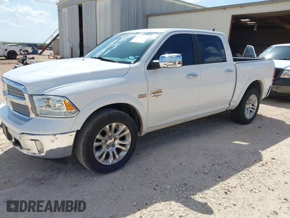 2014 Ram 1500 Longhorn z VIN 1C6RR6PTXES122156, wystawiony jako IAAI lot #42703793 z przebiegiem 160 796 mil mil oraz . Historia ofert i sprzedaży dostępna na DreamBid. Obrazek 17.