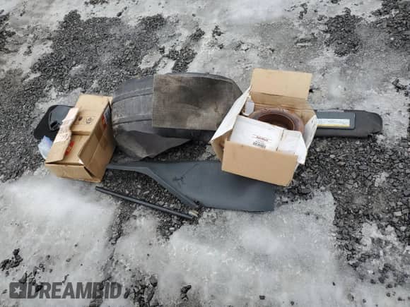 1995 Chevrolet Camaro with VIN 2G1FP22S9S2210428, listed as a Copart auction lot 84870794 with 230,112 mi miles and Clean title. Bid and sale history available at DreamBid. Image 12.