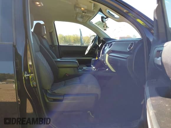 2020 Toyota Tundra SR с VIN 5TFUY5F14LX892921, выставлен на аукционе IAAI как лот 43393983 с пробегом 76 776 миль миль и . История ставок и продаж доступна на DreamBid. Изображение 5.