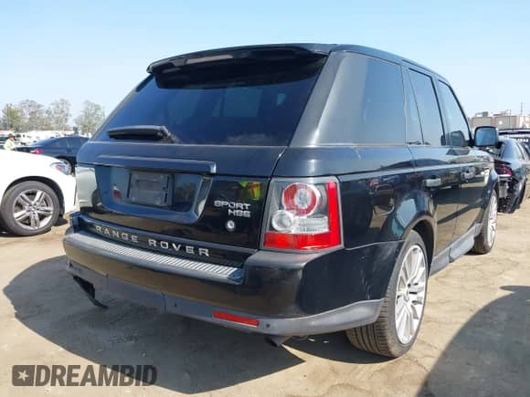 2010 Land Rover Range Rover Sport HSE Lux z VIN SALSK2D45AA218841, wystawiony jako IAAI lot #42575506 z przebiegiem Nie podano mil oraz . Historia ofert i sprzedaży dostępna na DreamBid. Obrazek 4.