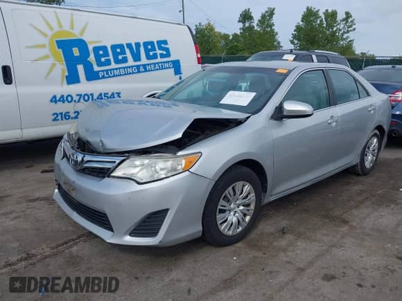 2013 Toyota Camry L с VIN 4T4BF1FK4DR316362, выставлен на аукционе IAAI как лот 43150535 с пробегом 129 828 миль миль и . История ставок и продаж доступна на DreamBid. Изображение 17.