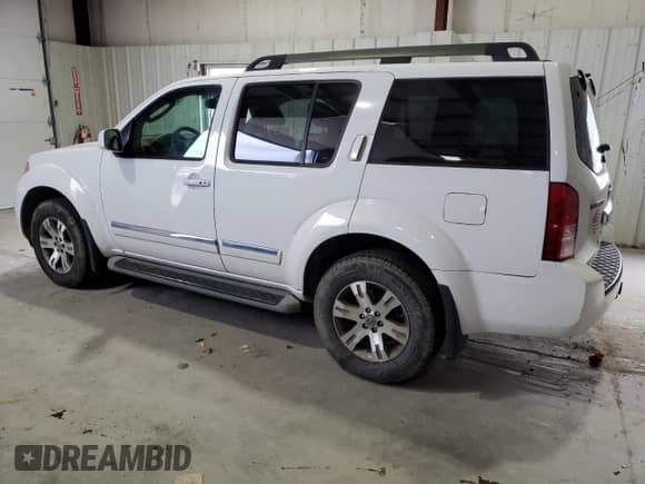 2011 Nissan Pathfinder LE z VIN 5N1AR1NB0BC605952, wystawiony jako Copart lot #90403105 z przebiegiem 217 541 mil mil oraz Czysty tytuł • Clean title. Historia ofert i sprzedaży dostępna na DreamBid. Obrazek 2.