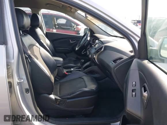 2015 Hyundai Tucson SE with VIN KM8JU3AG7FU963562, listed as a IAAI auction lot 41620894 with 171,382 mi miles and . Bid and sale history available at DreamBid. Image 5.