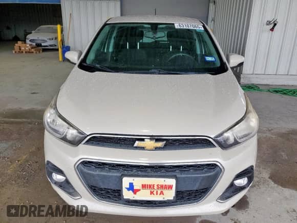 2018 Chevrolet Spark LT z VIN KL8CD6SA0JC461847, wystawiony jako Copart lot #63107065 z przebiegiem 101 260 mil mil oraz Szkoda całkowita • Salvage title. Historia ofert i sprzedaży dostępna na DreamBid. Obrazek 5.