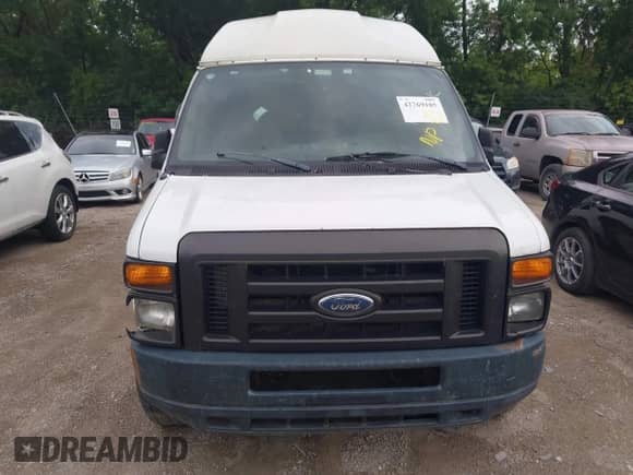 2008 Ford Econoline Cargo Commercial with VIN 1FTNS24W38DB56984, listed as a IAAI auction lot 42769105 with 158,119 mi miles and . Bid and sale history available at DreamBid. Image 6.