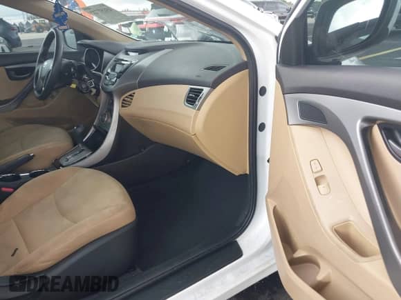 2013 Hyundai Elantra GLS z VIN 5NPDH4AE4DH453798, wystawiony jako IAAI lot #43157722 z przebiegiem 105 302 mil mil oraz . Historia ofert i sprzedaży dostępna na DreamBid. Obrazek 5.